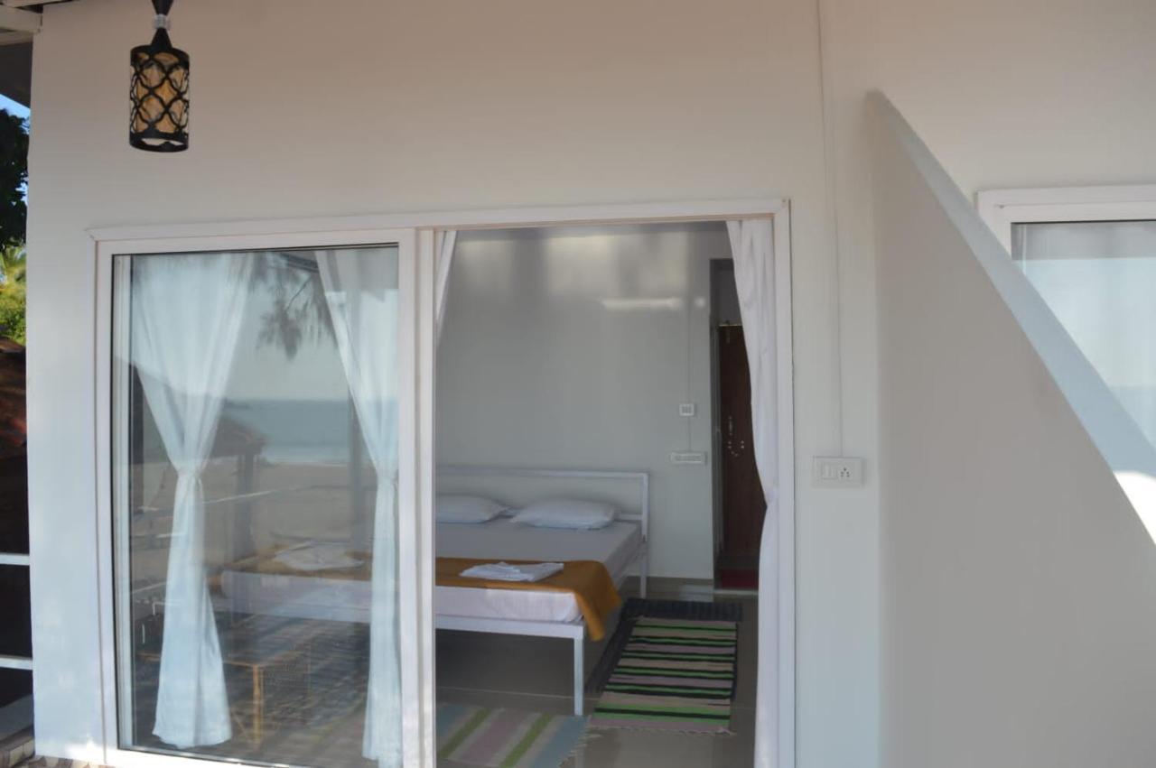 Baywatch Beach Resort Patnem Canacona Ngoại thất bức ảnh