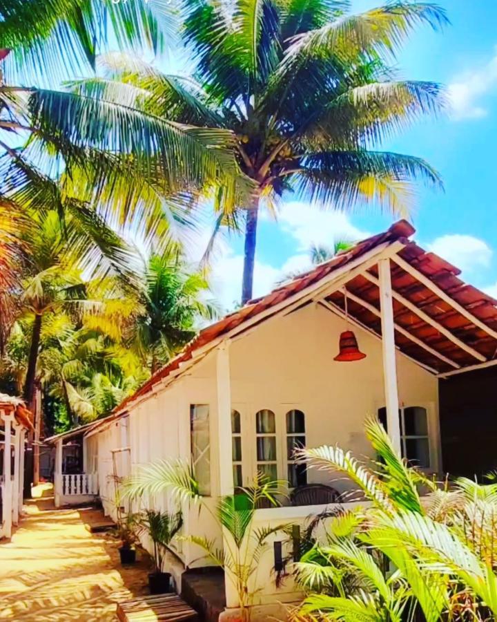 Baywatch Beach Resort Patnem Canacona Ngoại thất bức ảnh