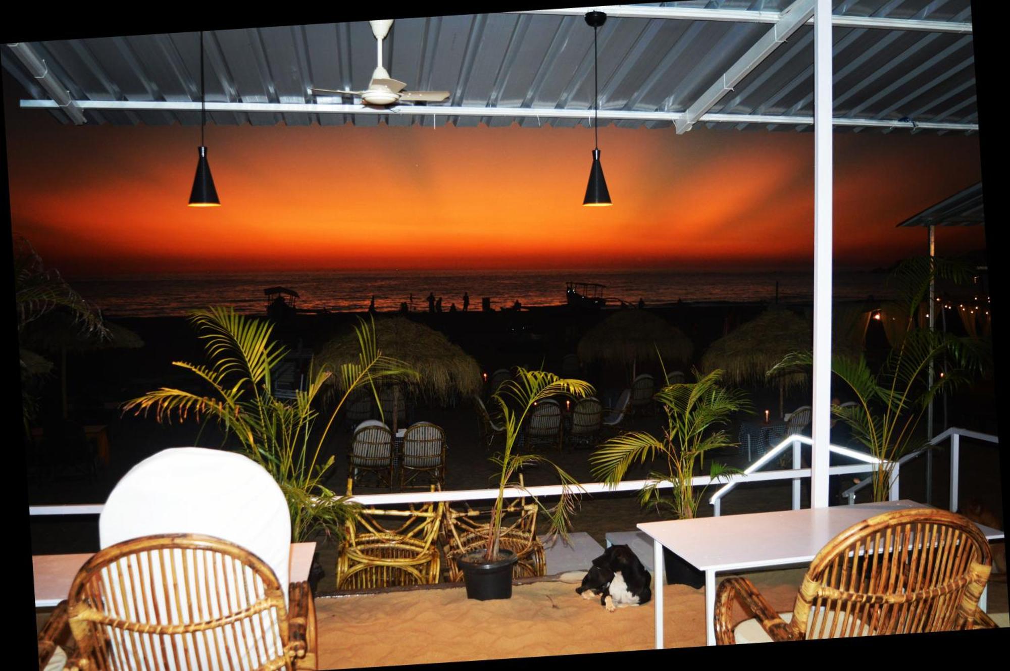 Baywatch Beach Resort Patnem Canacona Ngoại thất bức ảnh