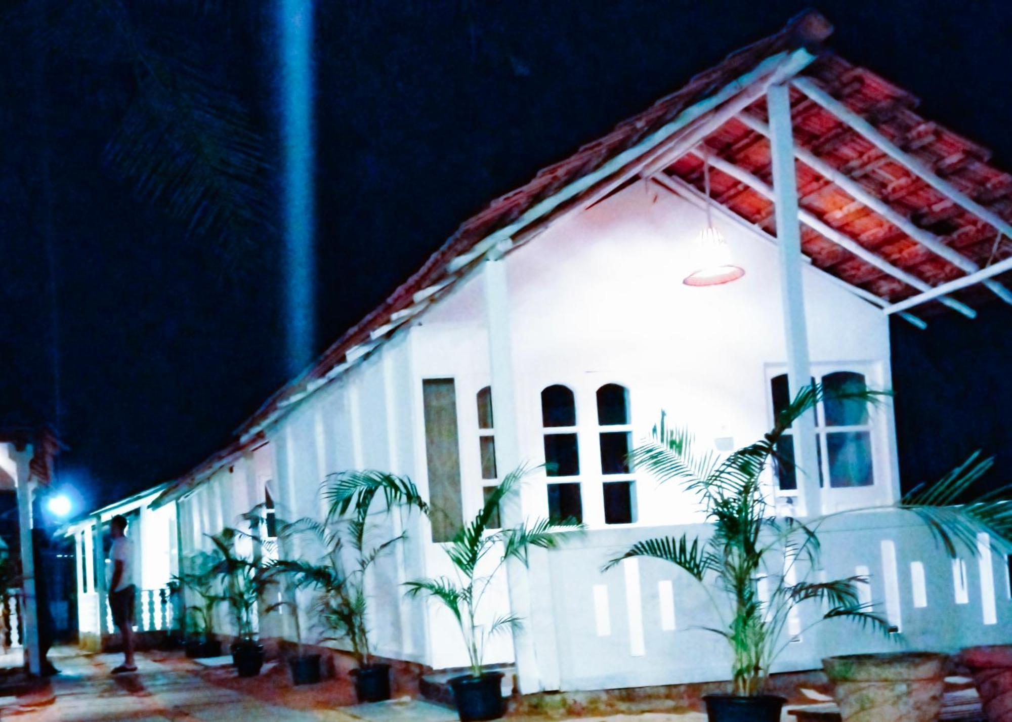 Baywatch Beach Resort Patnem Canacona Phòng bức ảnh